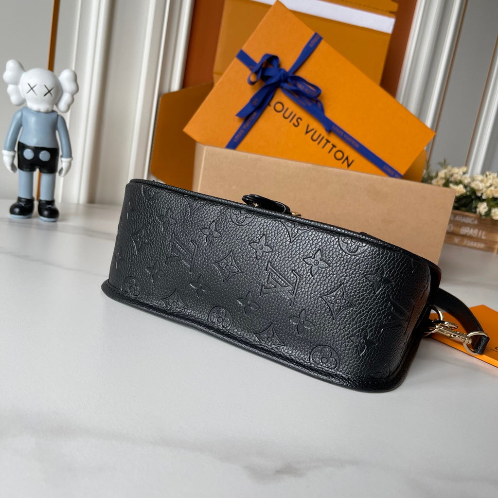 136PE38B Popular leather bag