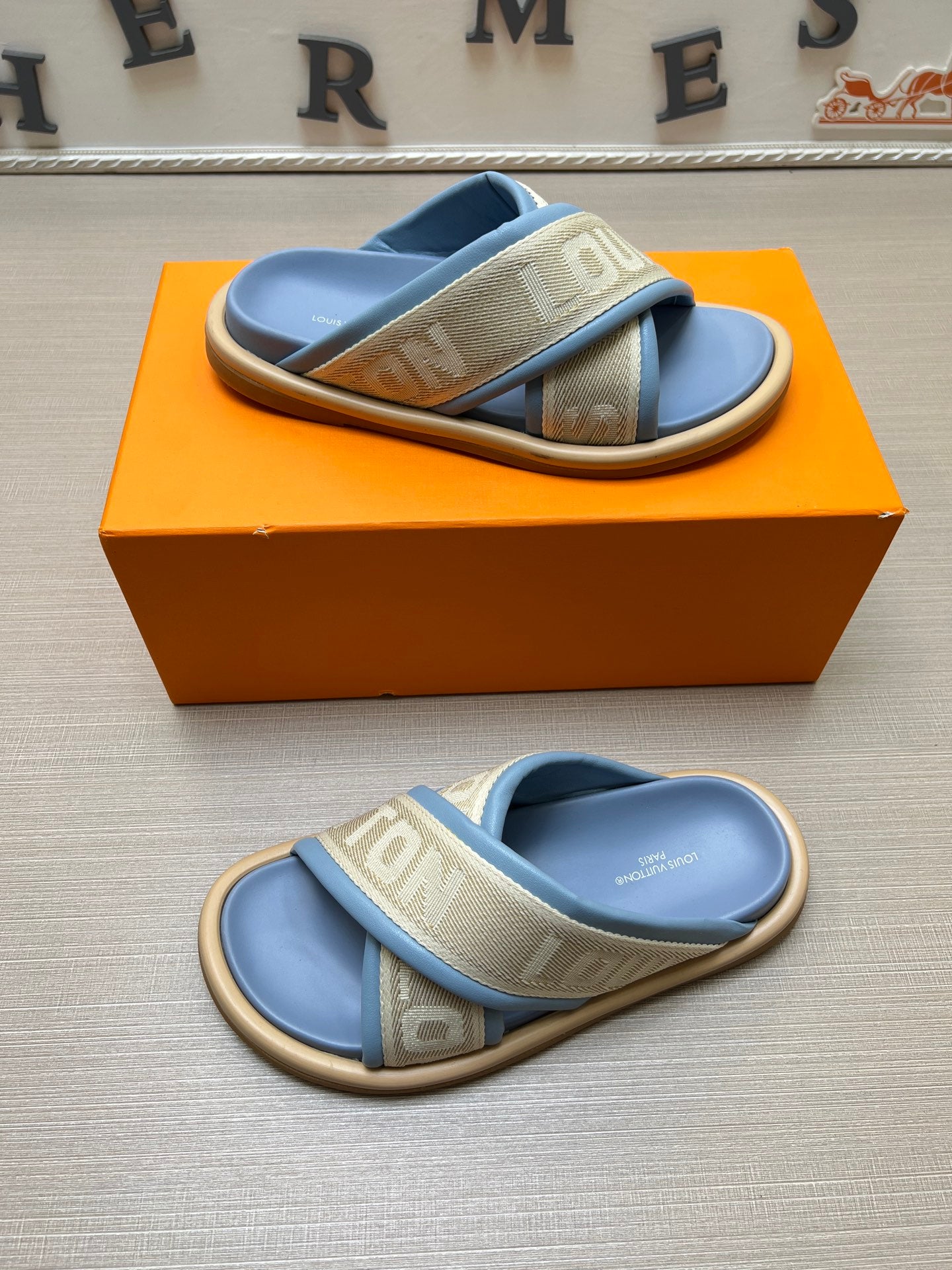 535ZE270Z Popular Slippers