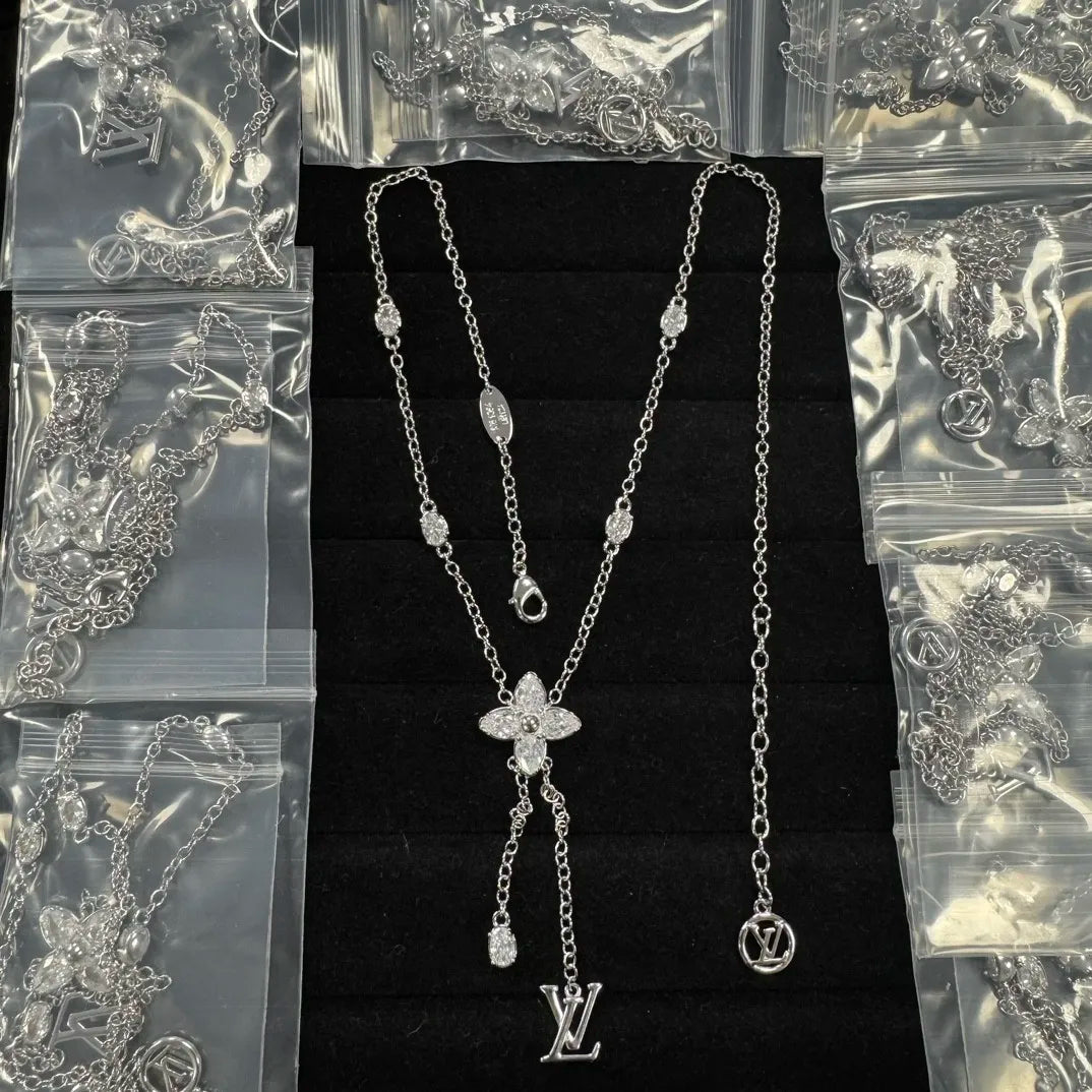 55QE334X Popular Necklaces