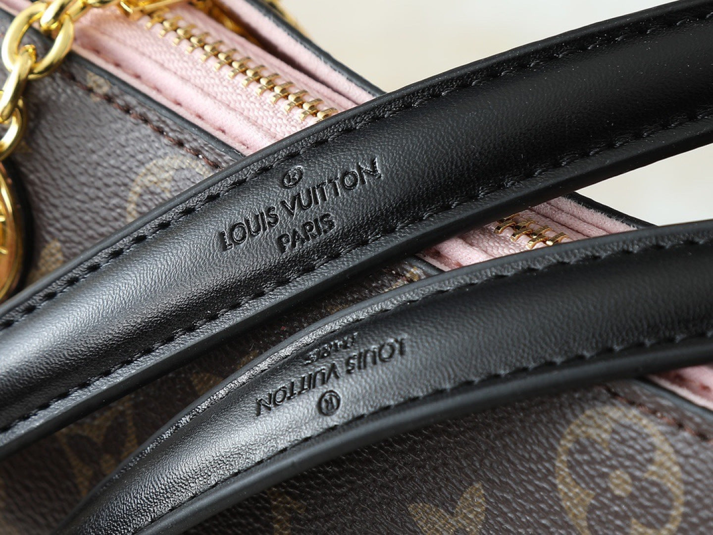 136PE75B Popular leather bag