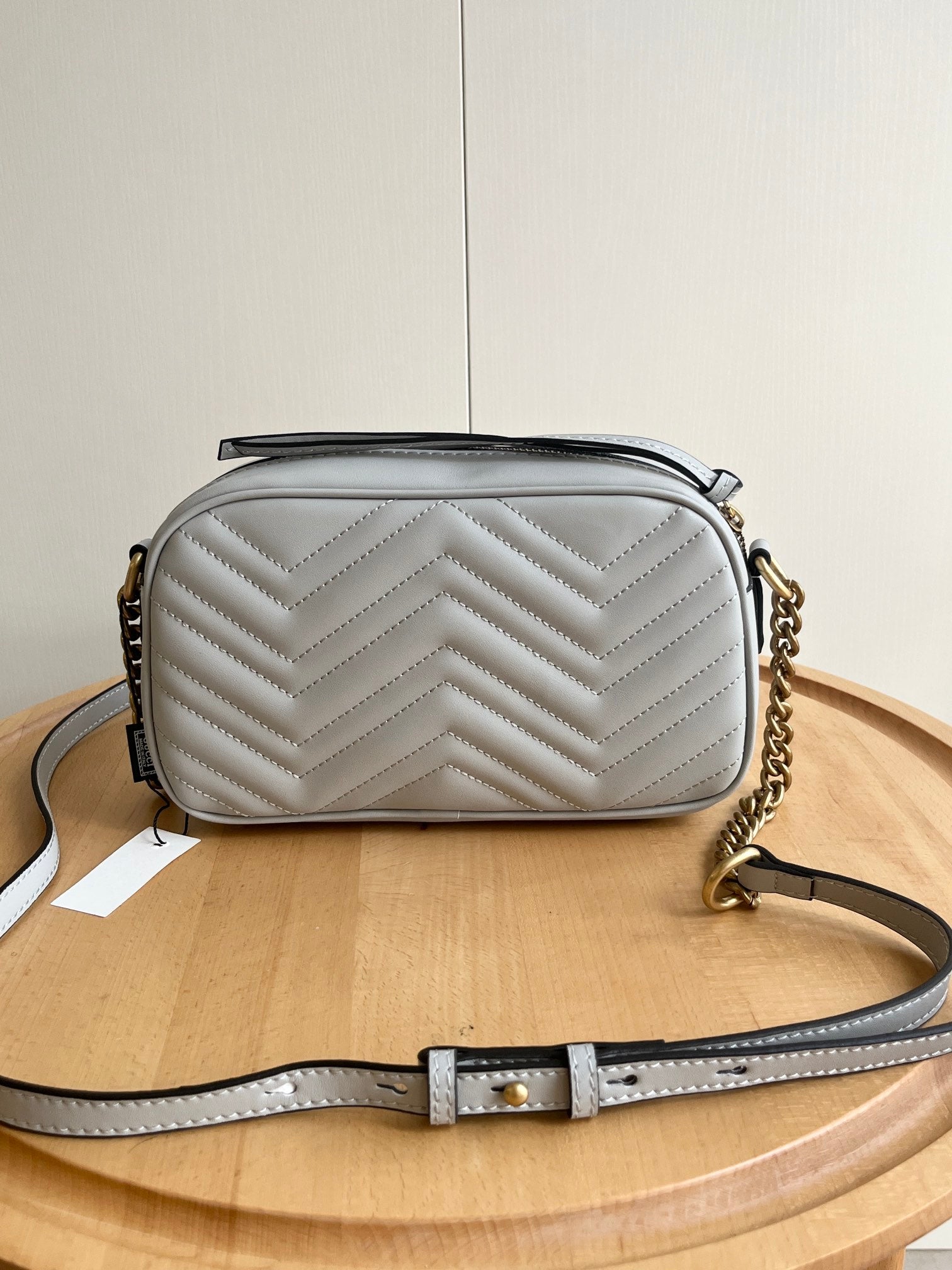 1XB446B Popular    leather bag