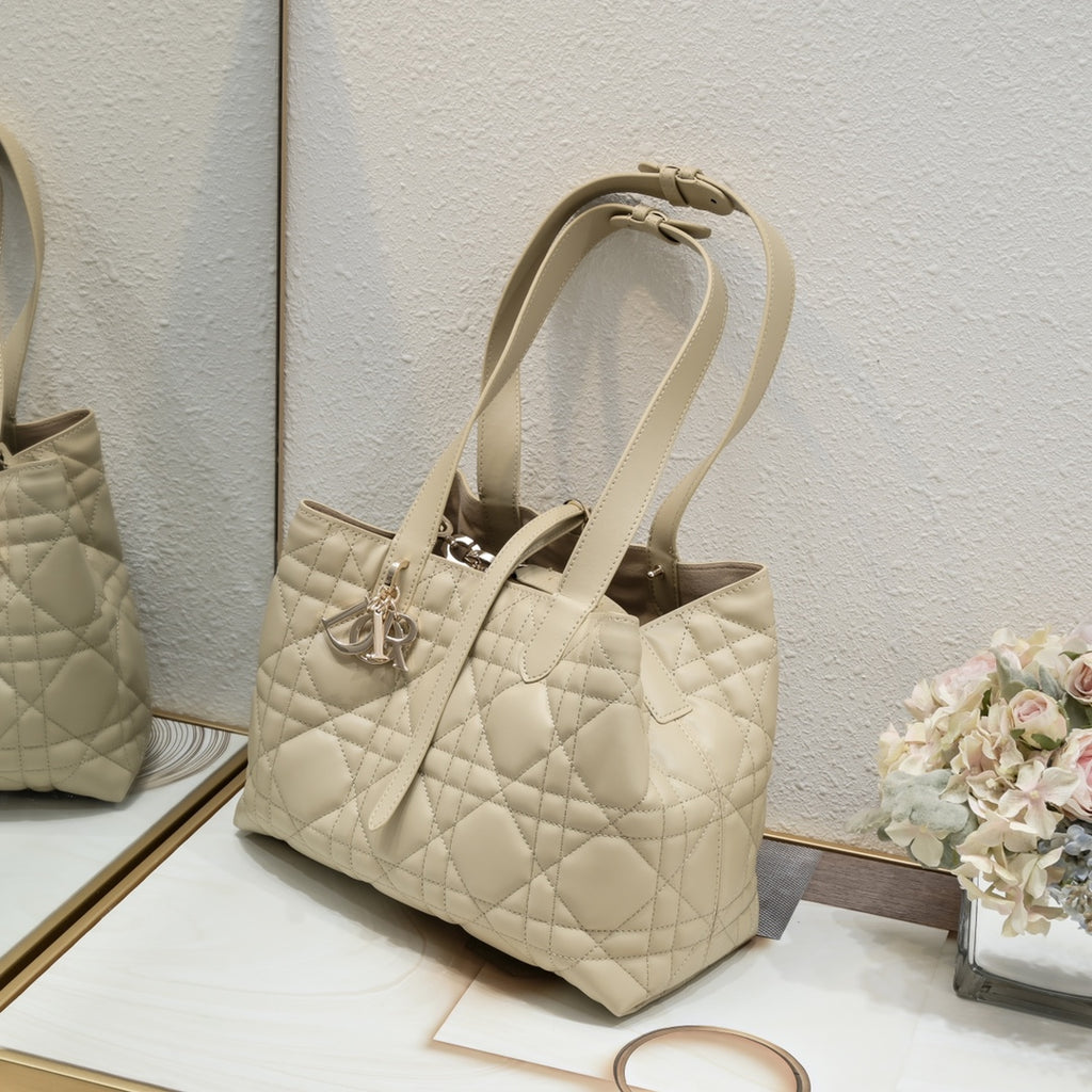 B1N66D2 Popular leather bag