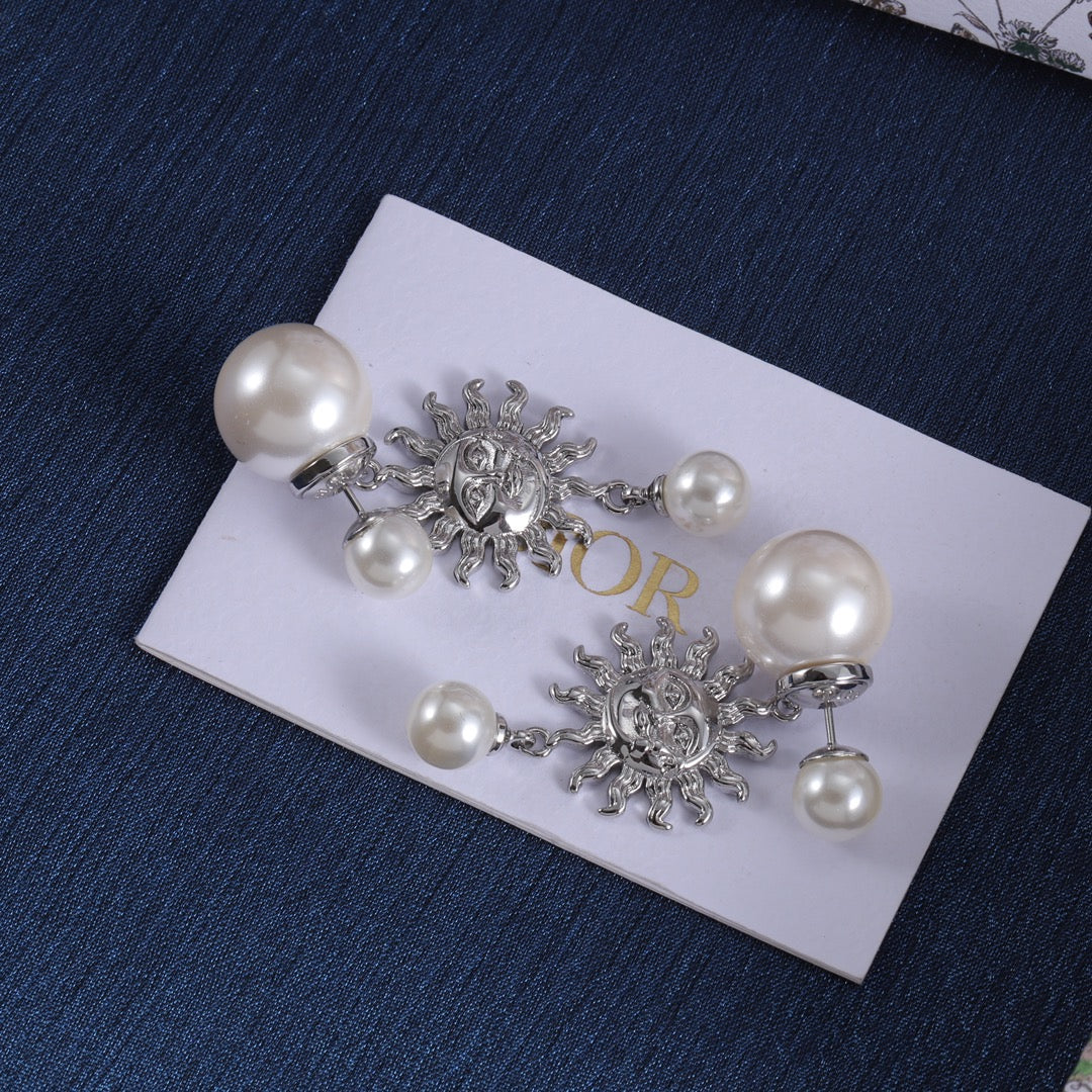 14D587E Popular  Earrings