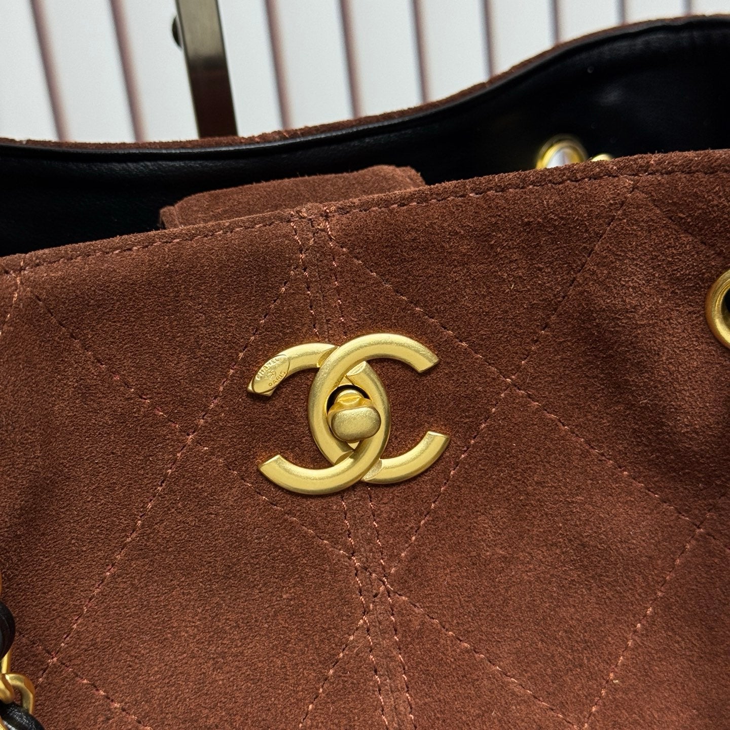 146PC19B Popular leather bag