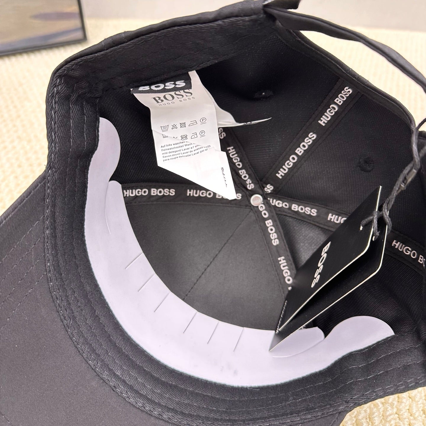 16XA28M Popular hats