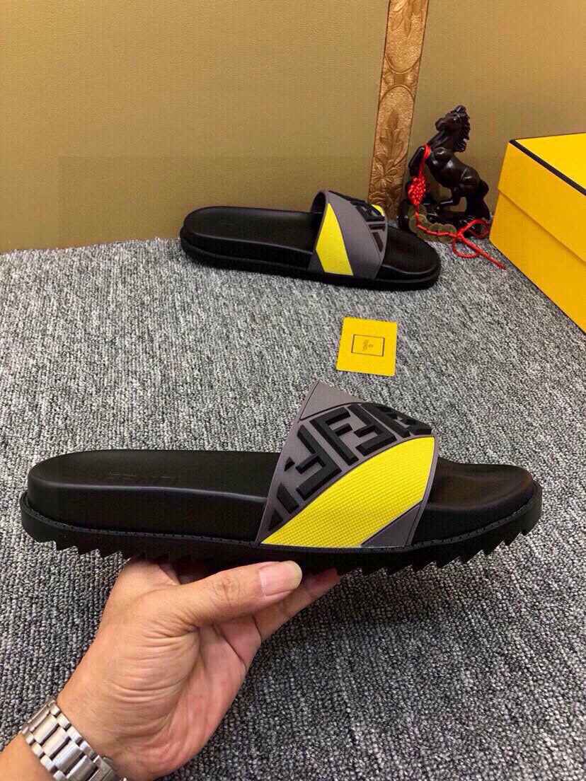 535ZF284Z Popular Slippers