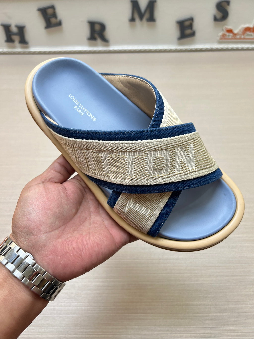 535ZE272Z Popular Slippers