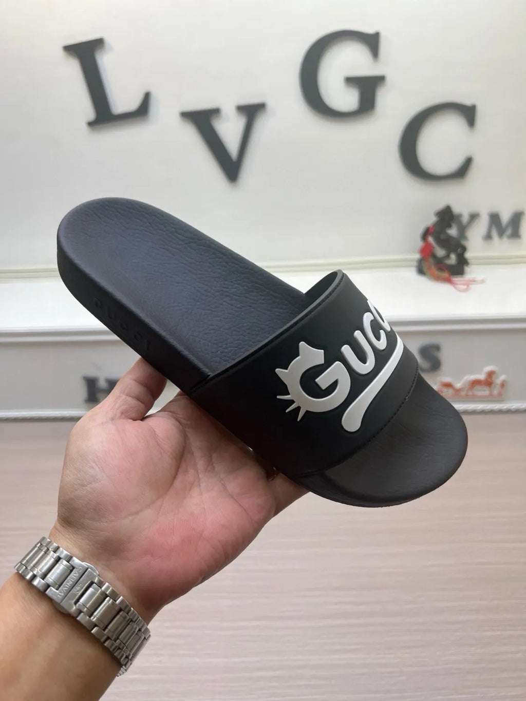 5LB220Z Popular Slippers