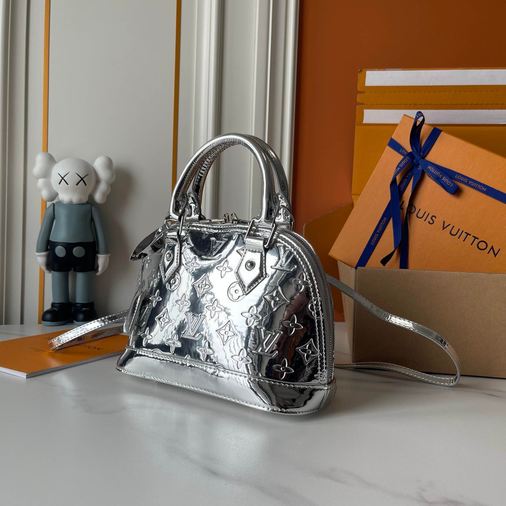146PE86B Popular leather bag