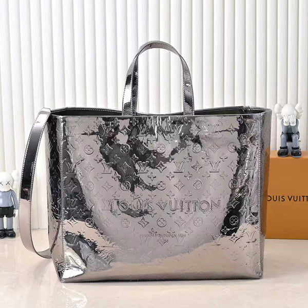 146PE82B Popular leather bag