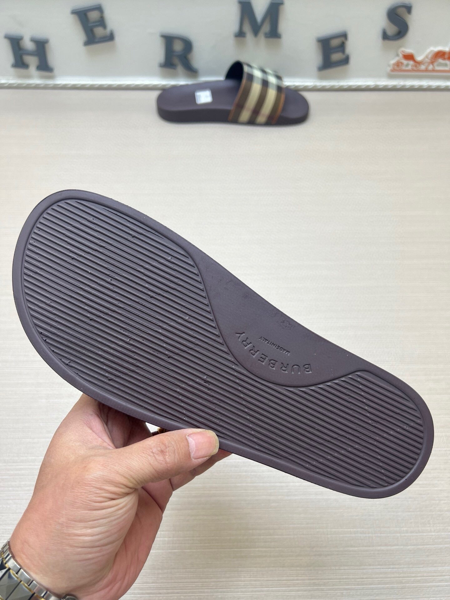 535ZR251Z Popular Slippers