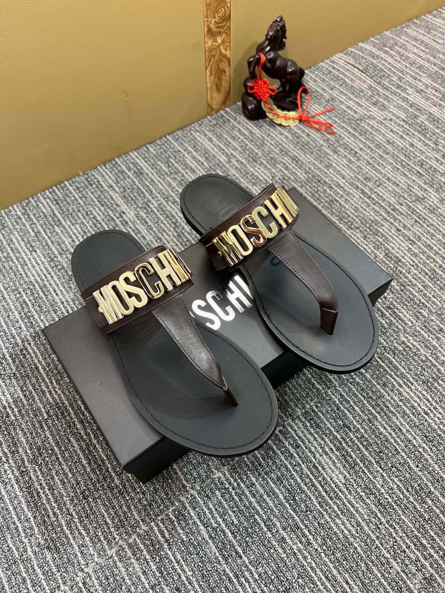 54A118Z Popular slippers