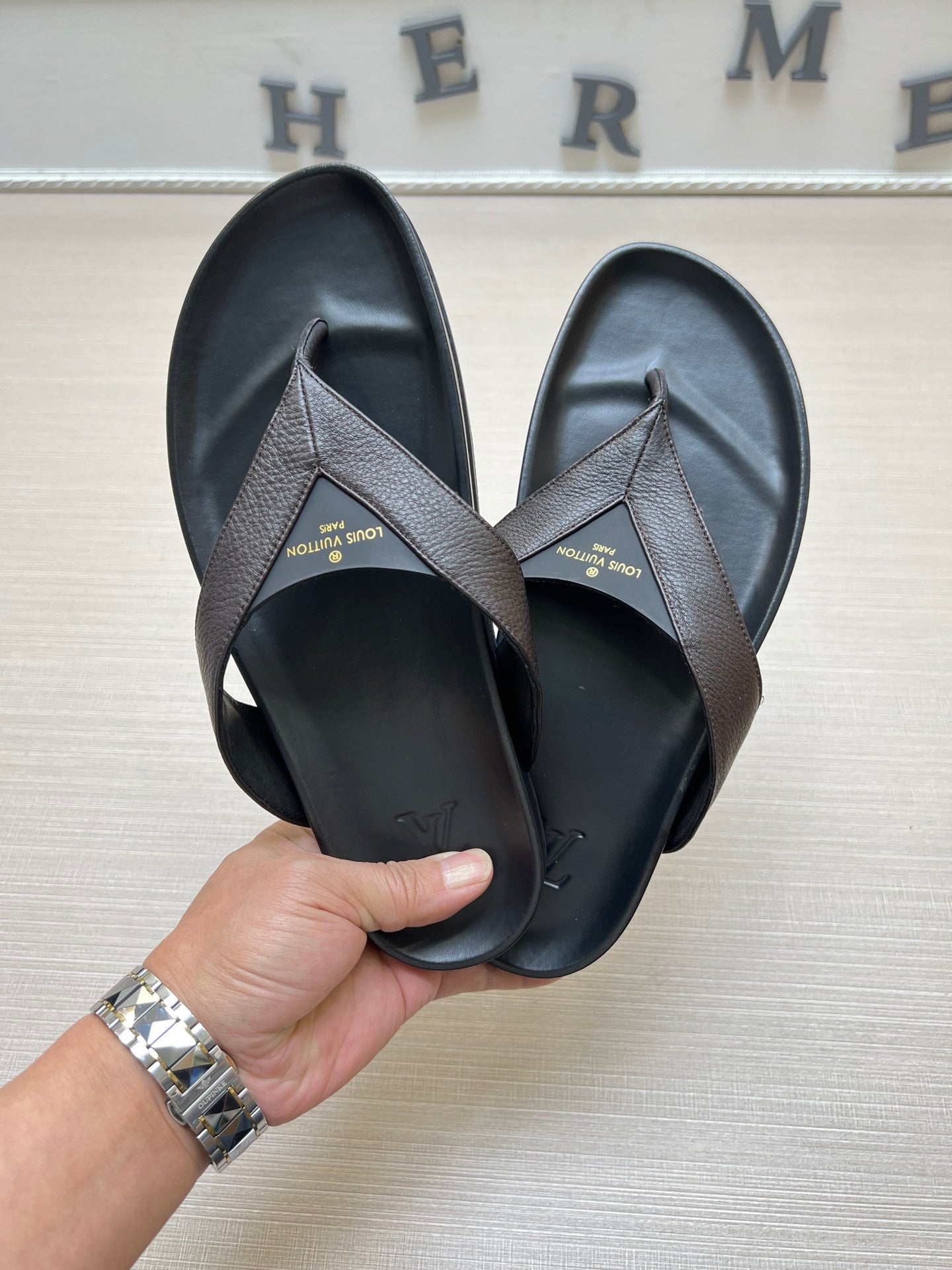 54E85Z Popular slippers