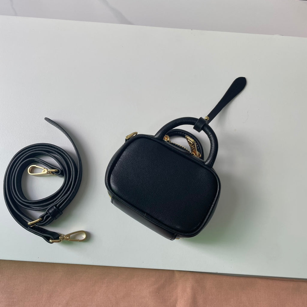 B1P46A163 Popular leather bags