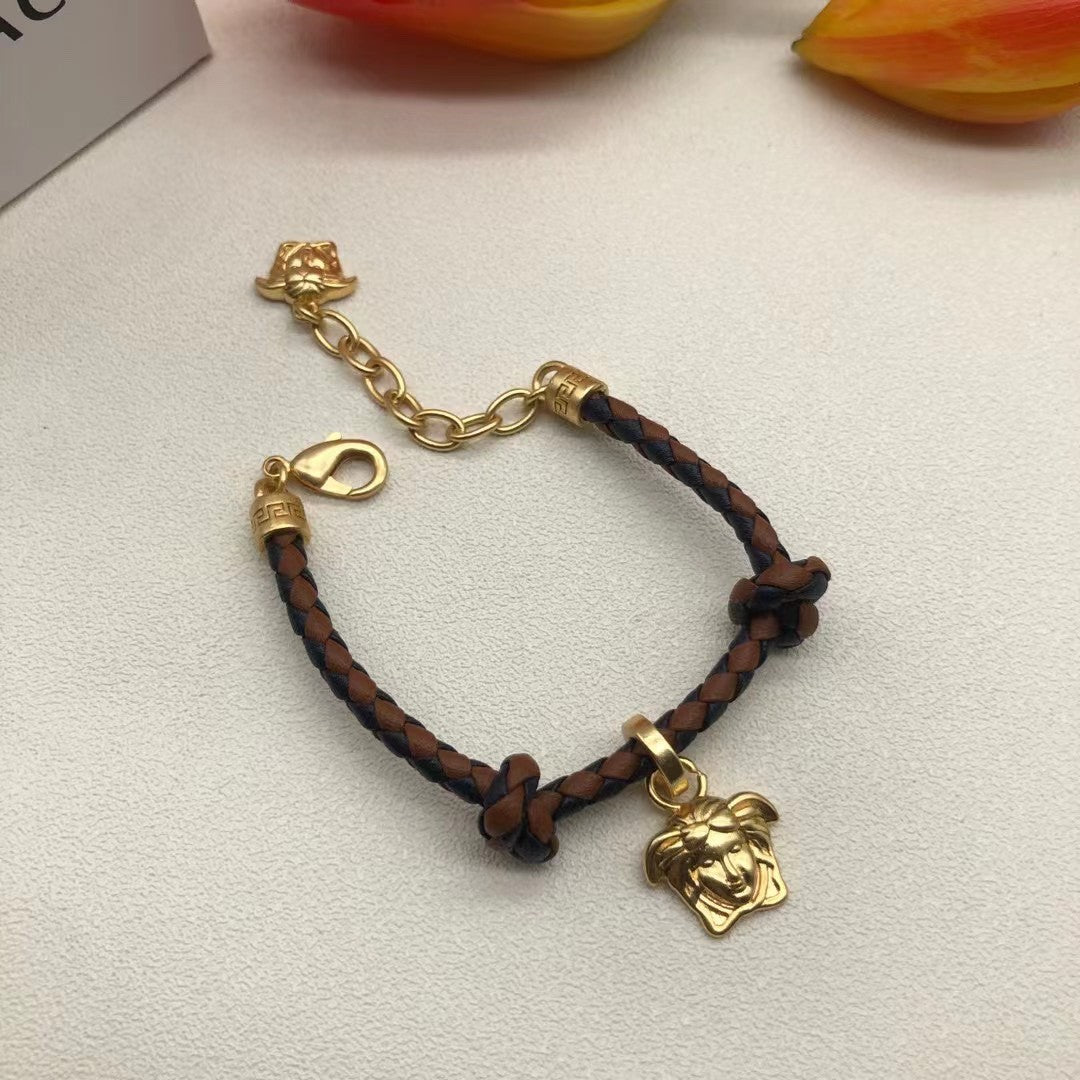 15QV139X Popular Necklace