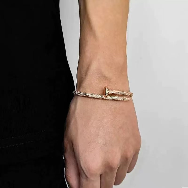 P65XK1K  Popular high quality bracelet)