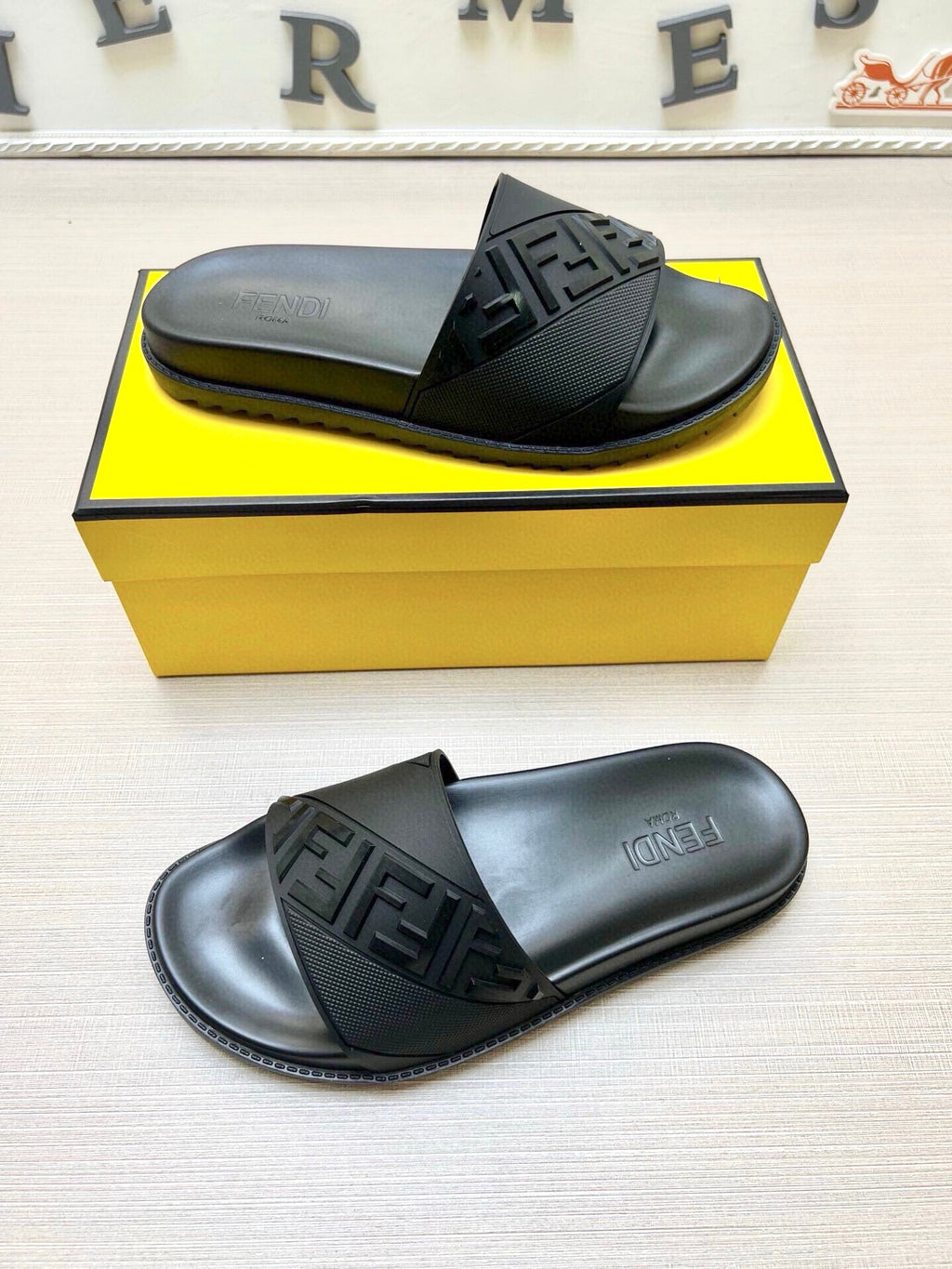 535ZF281Z Popular Slippers