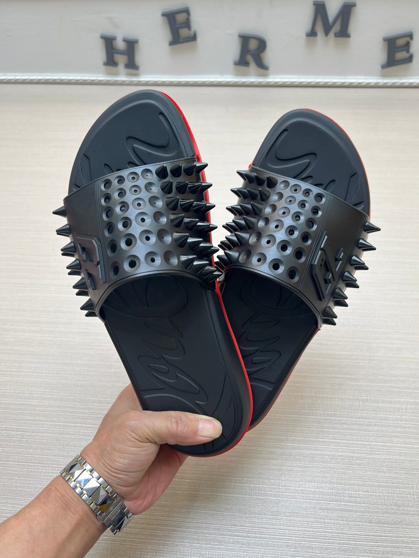 54A18Z Popular slippers