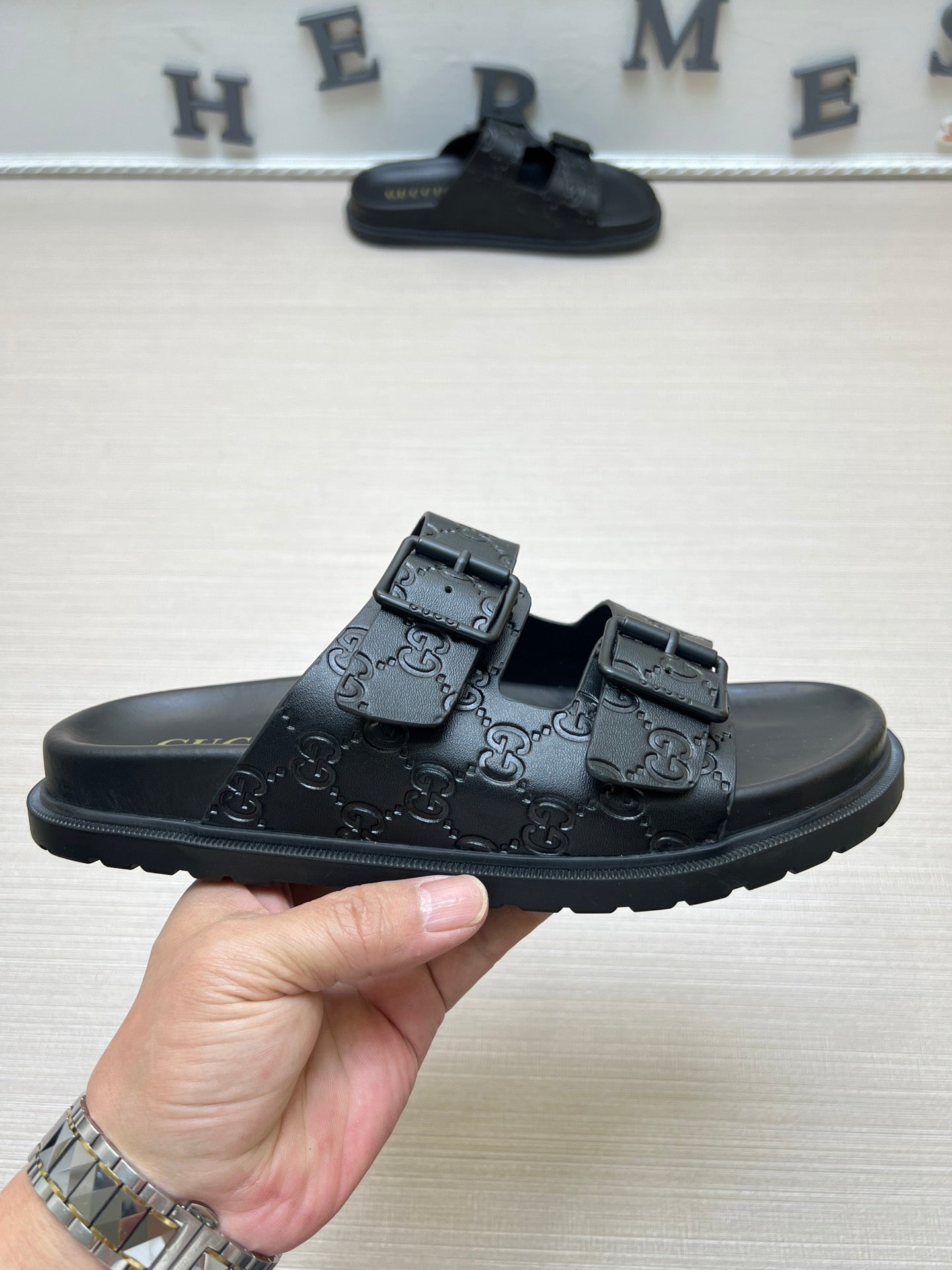 54B91Z Popular slippers