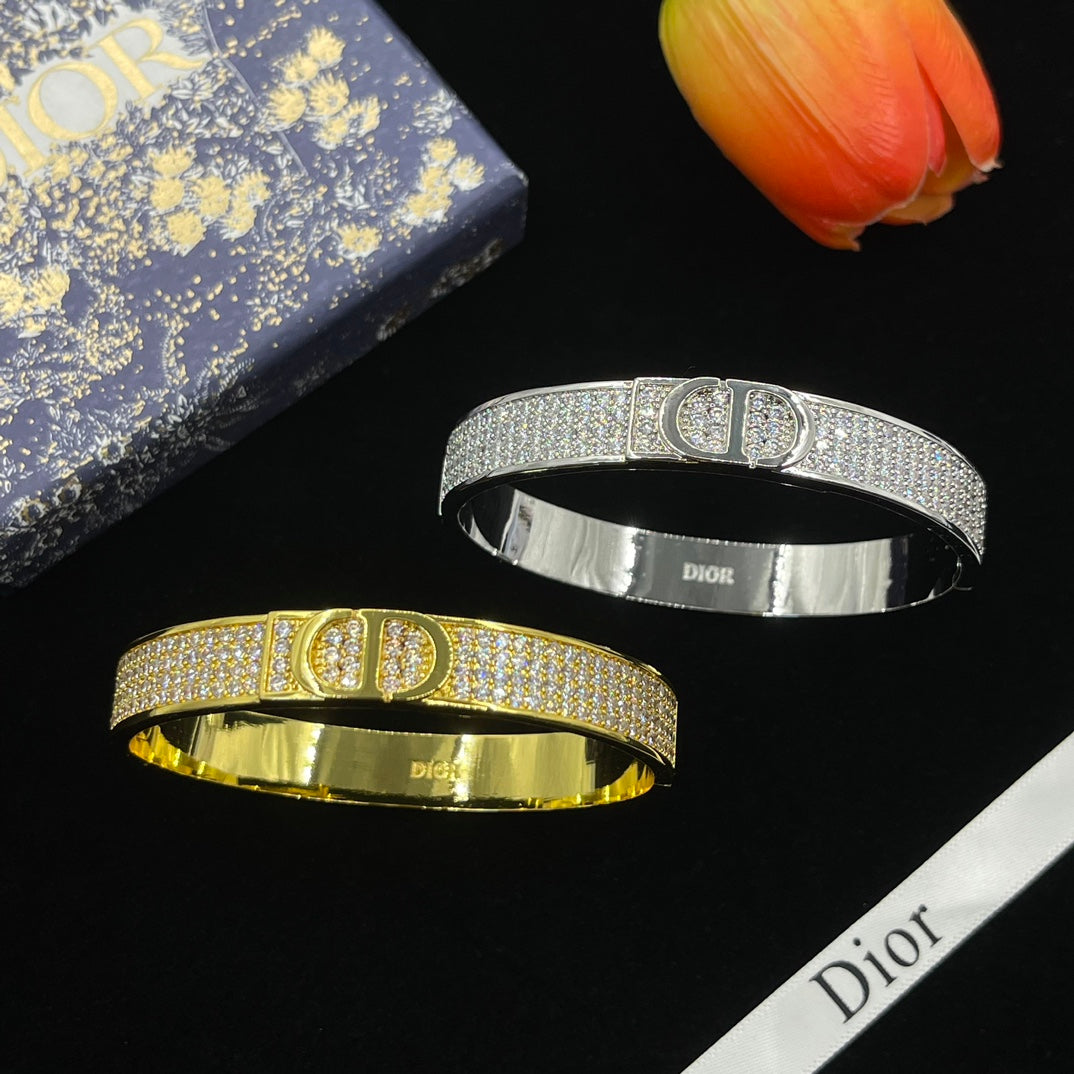 14D673K  Popular Bracelets
