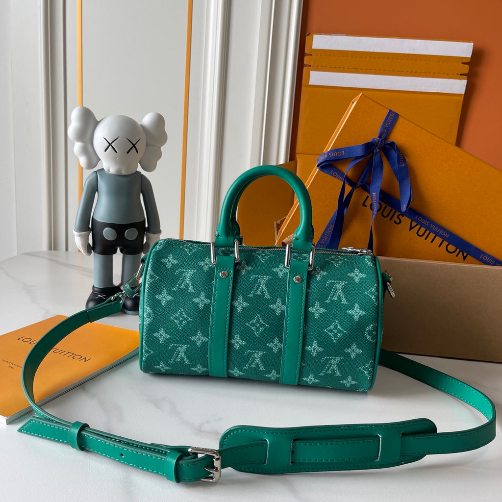146PE32B Popular leather bag