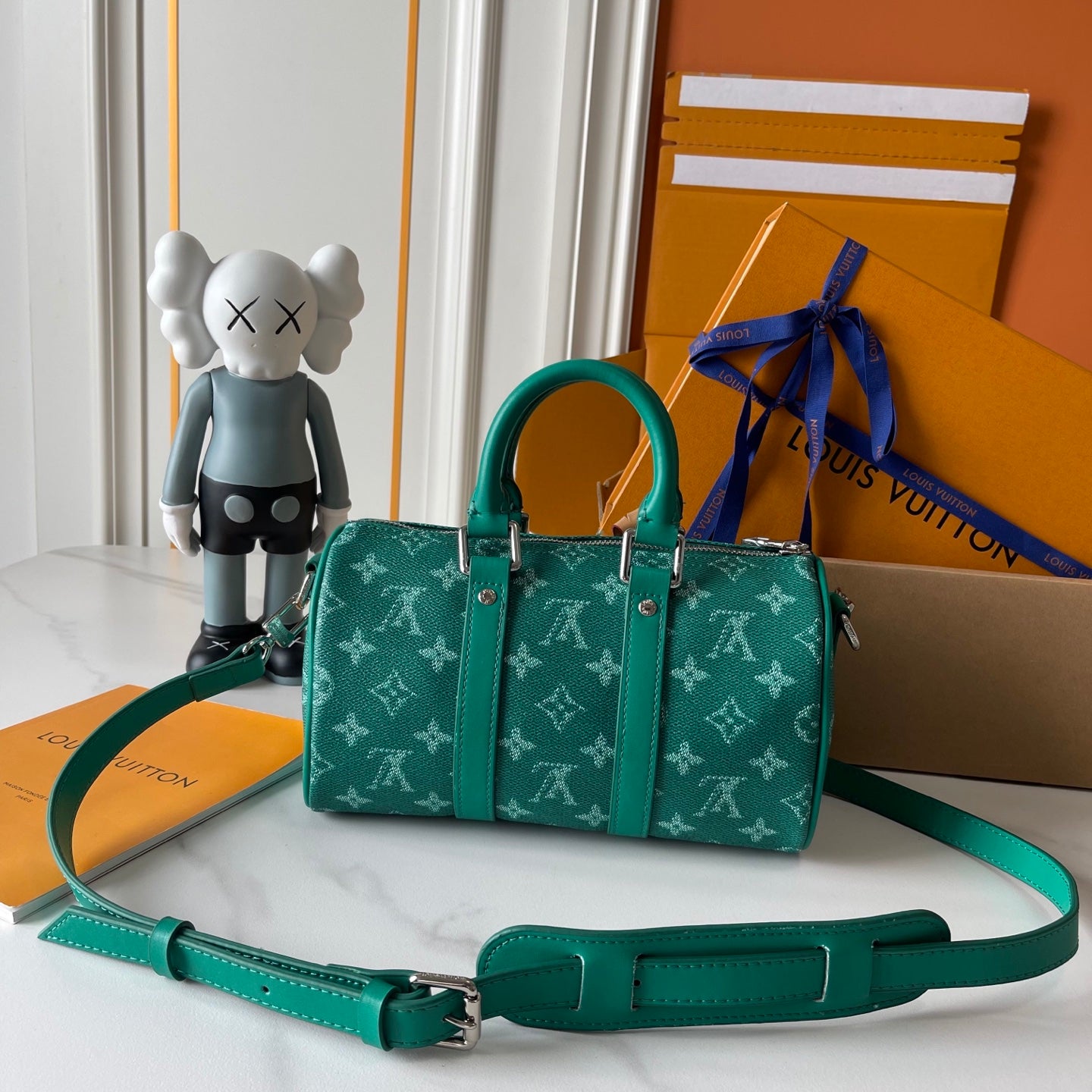 146PE32B Popular leather bag