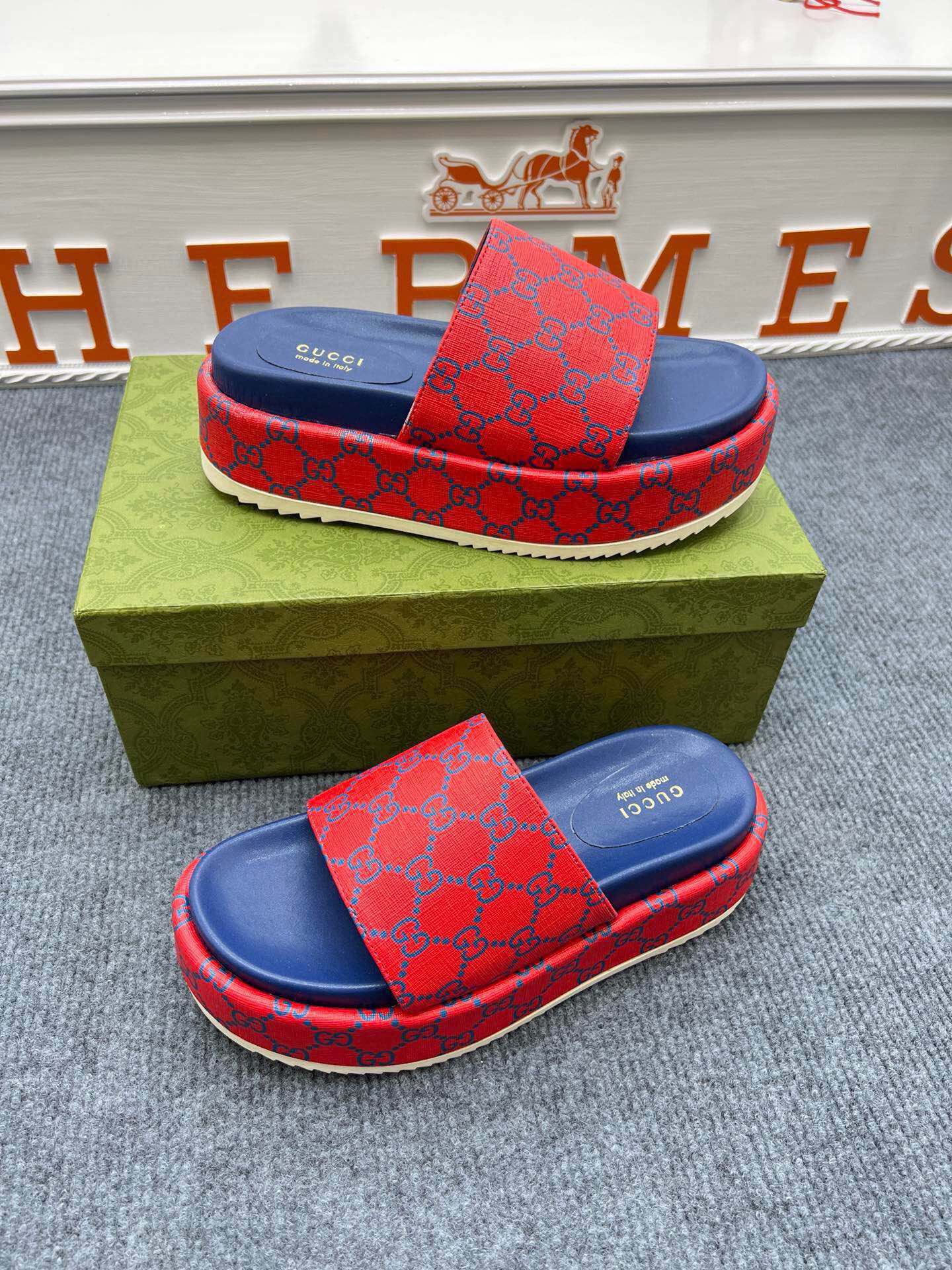 54B122Z Popular slippers  Sole thickness 5.5cm