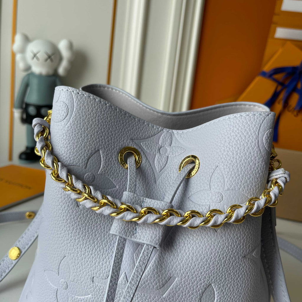 15RE33B  Popular   leather bag
