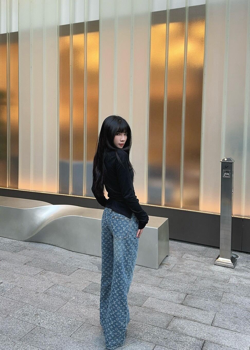 256XE42U Popular Pants fashion jeans