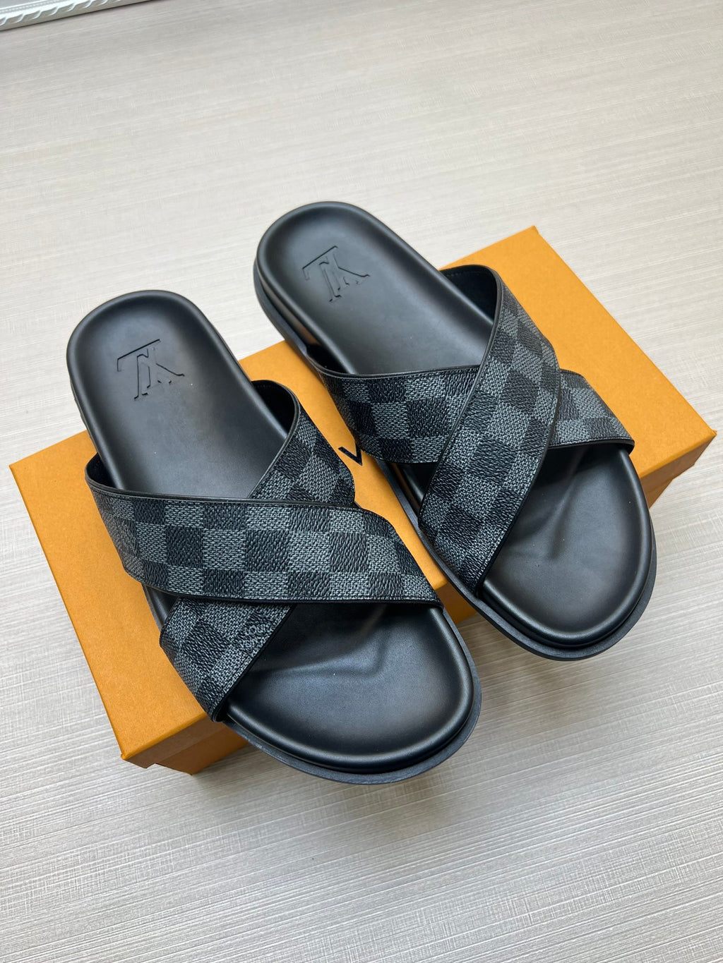 54E59Z Popular slippers
