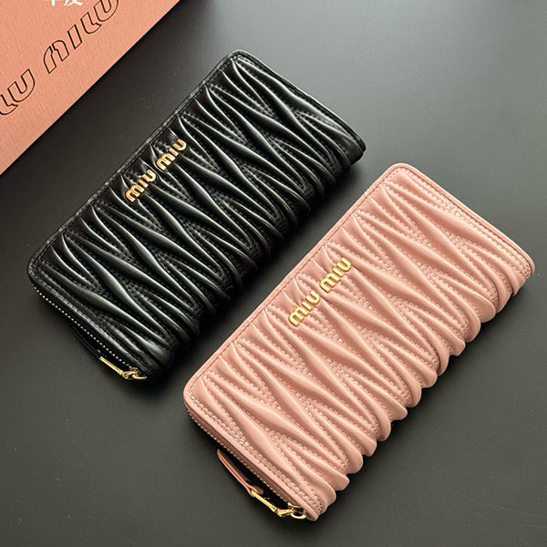 146PA123B Popular leather wallets