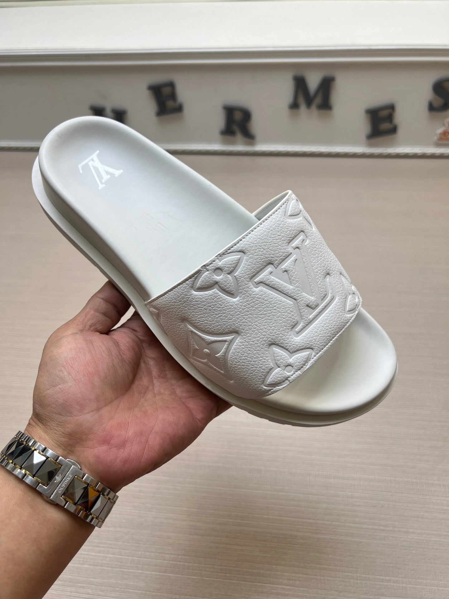 54E3Z Popular slippers
