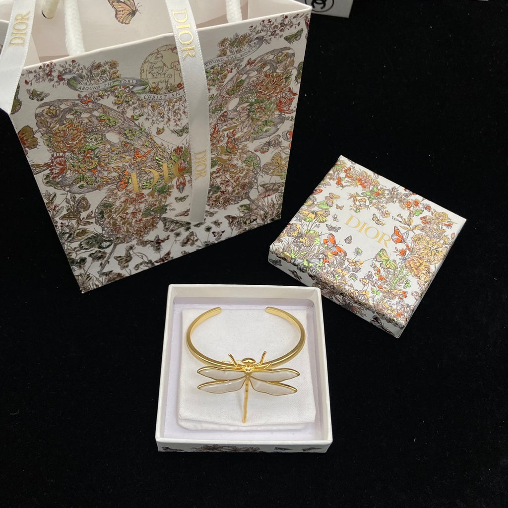 55QD77K  Popular Bracelets