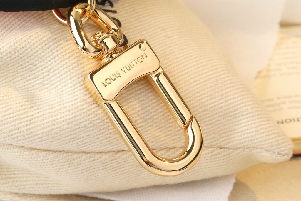 35QE22A Popular bag 's charms accessories