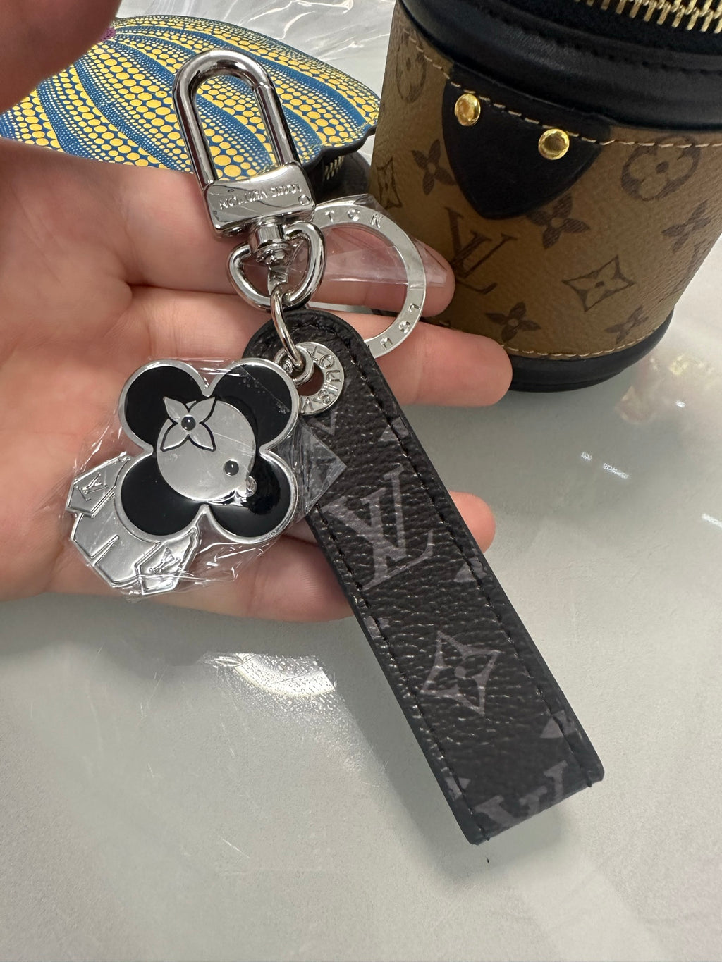 35ZE27A Popular bag 's charms accessories