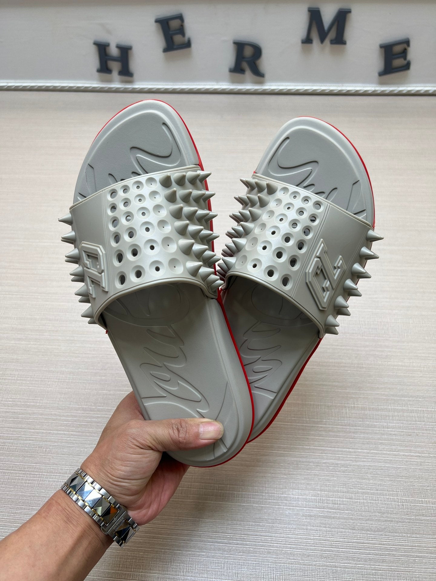 54A18Z Popular slippers