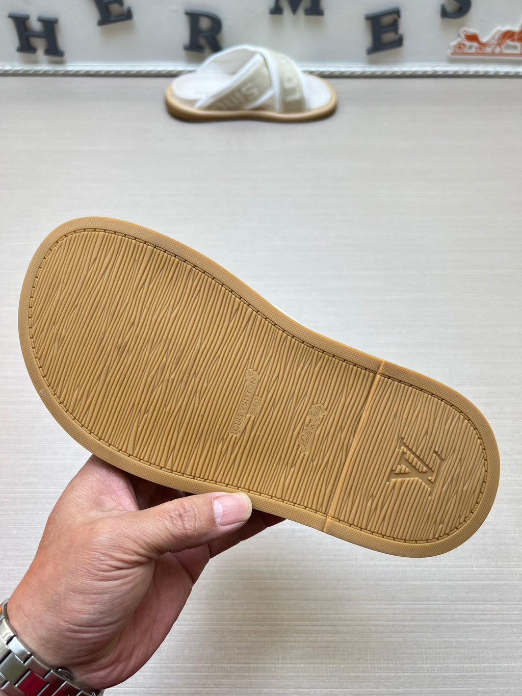 535ZE271Z Popular Slippers