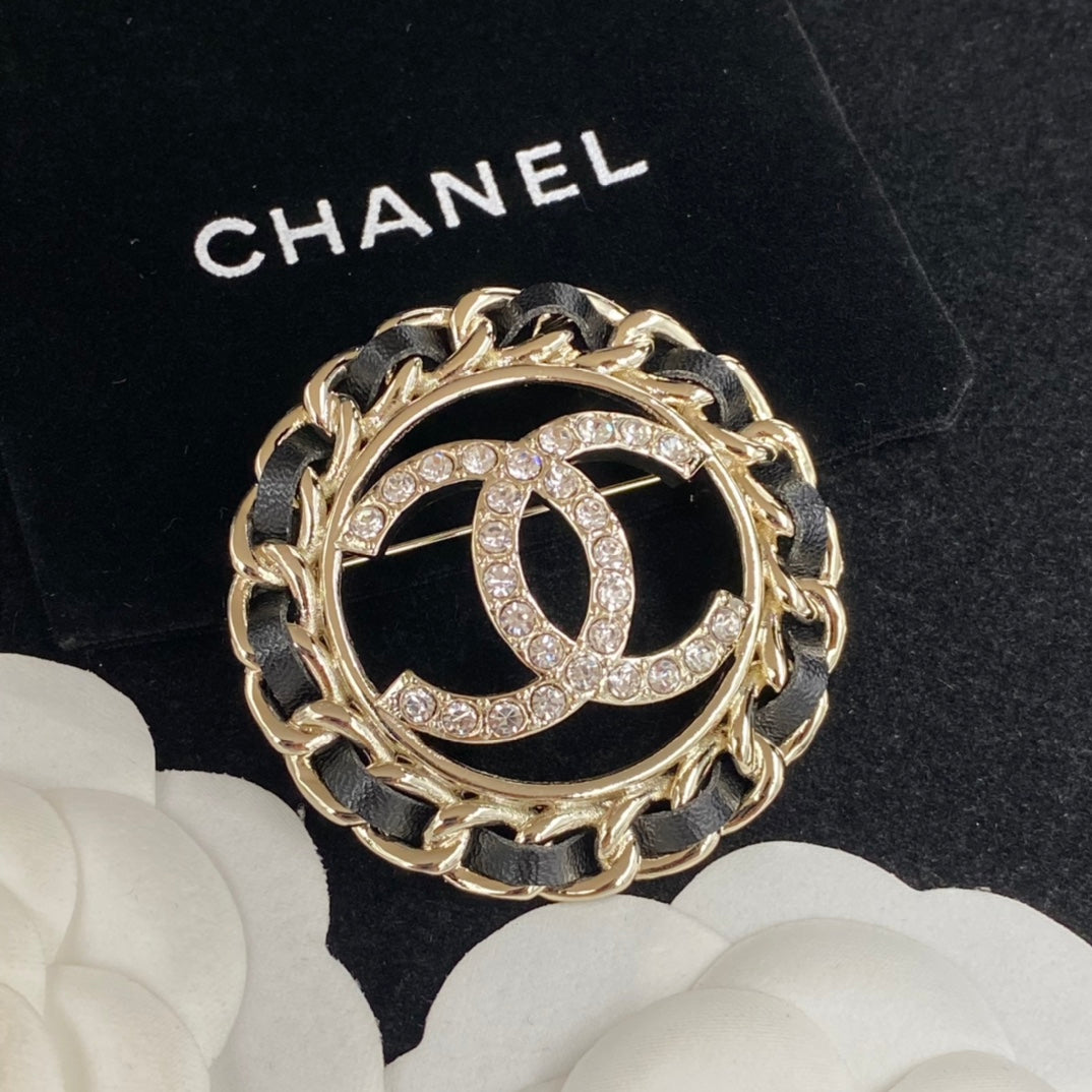 136NC39X Popular  Brooch