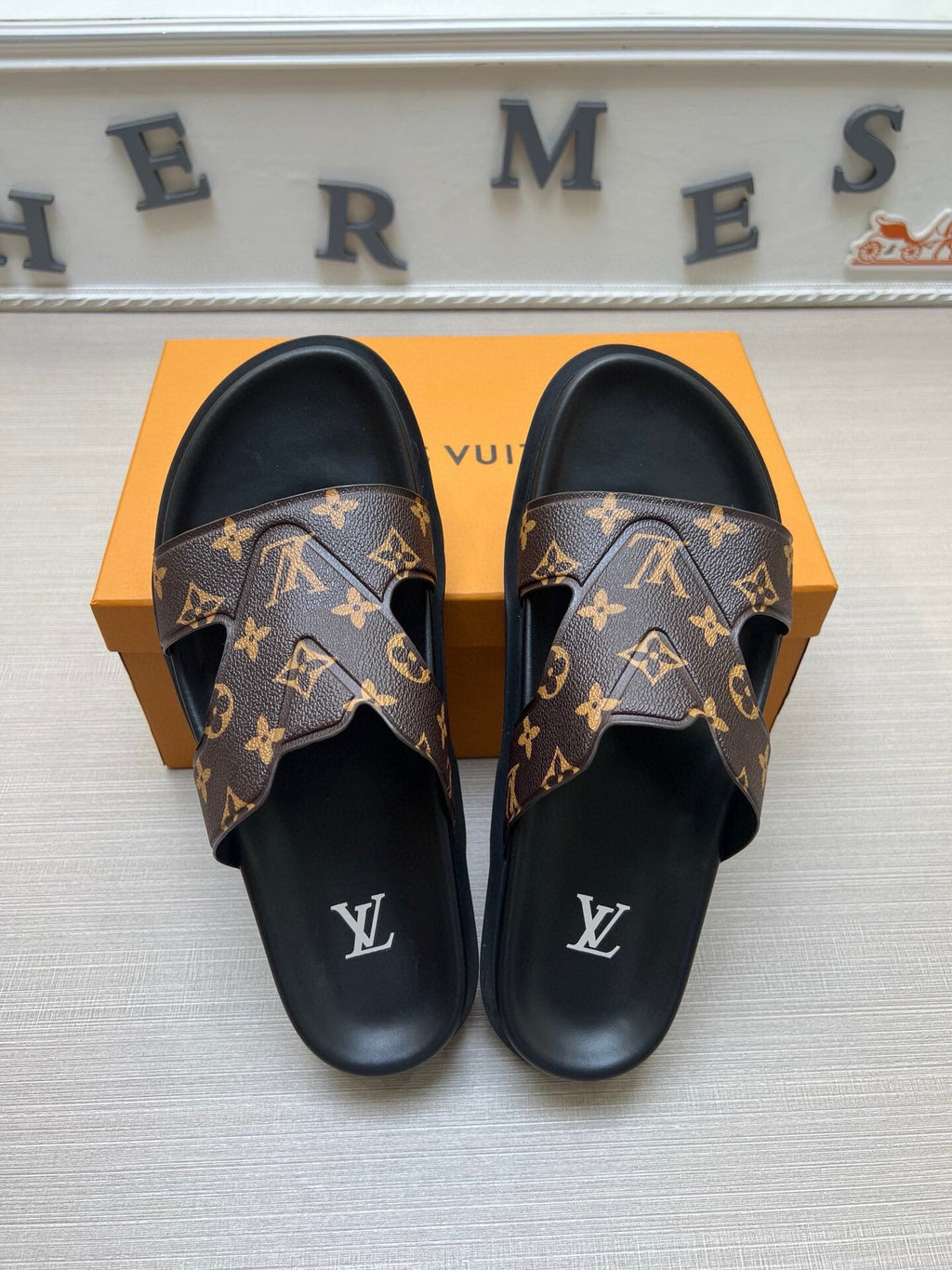 5LE228Z Popular Slippers