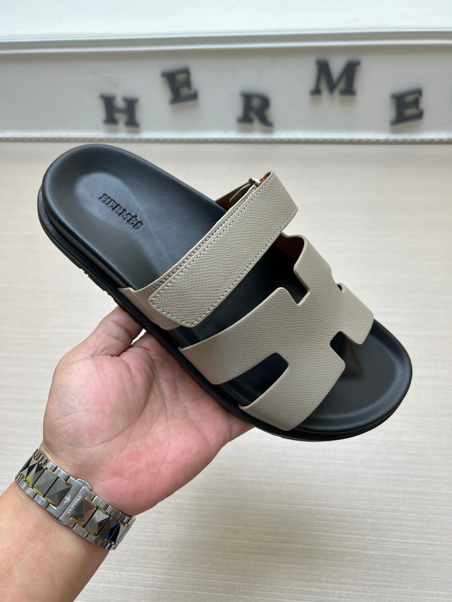 54H1Z Popular slippers