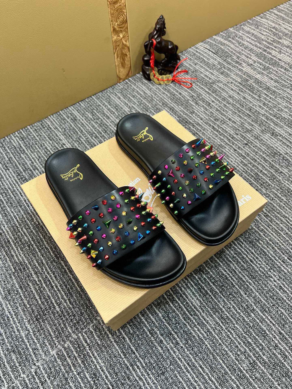 54A126Z Popular slippers