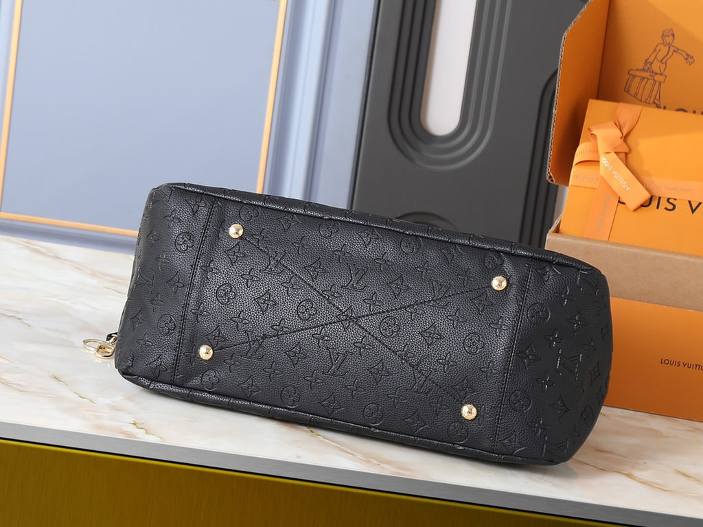 146PE65B Popular leather bag