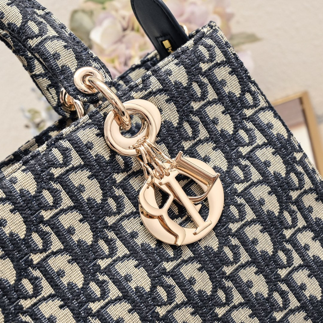1XD439B Popular   embroidery bag