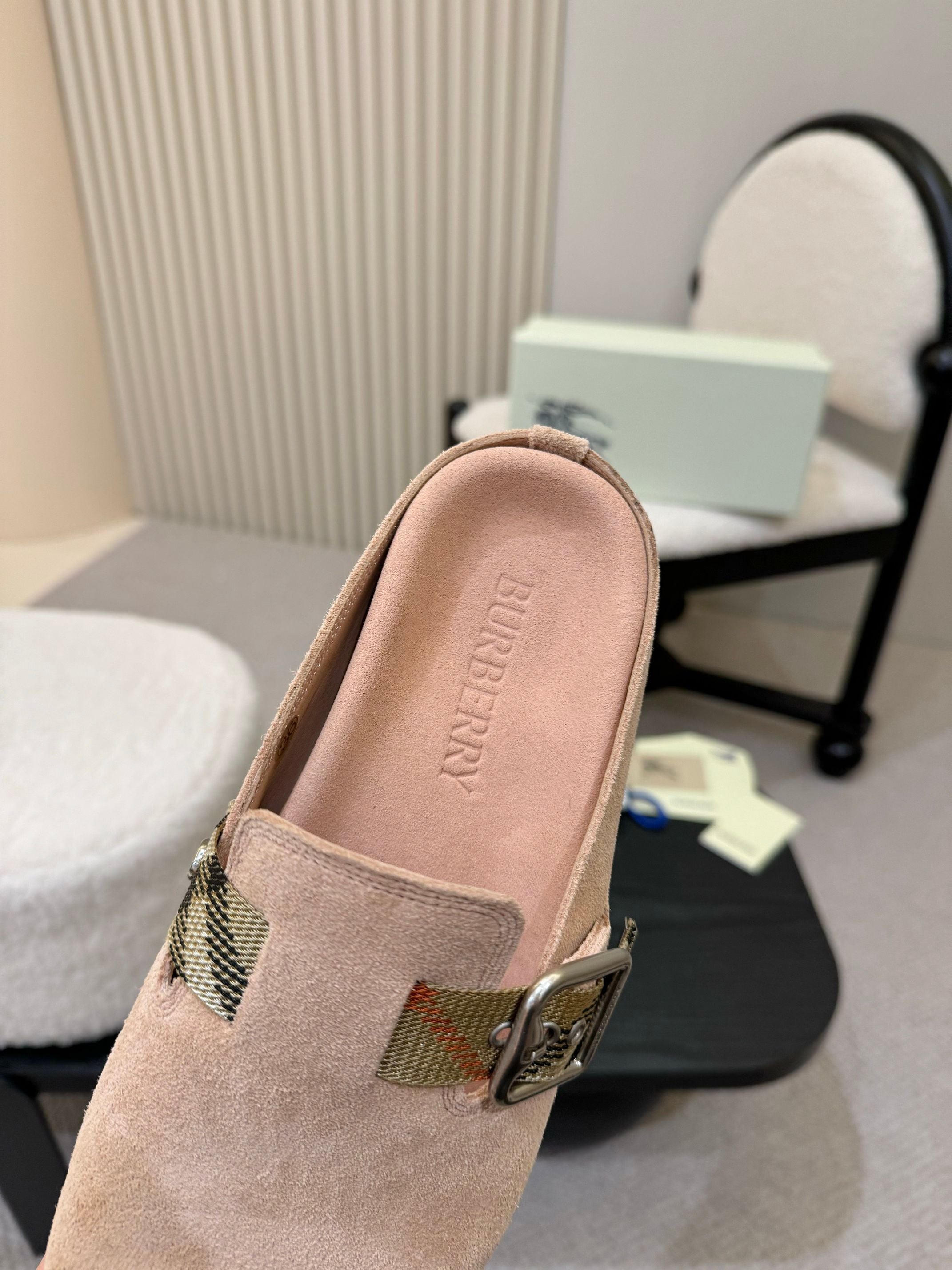 2105QR242Z Popular high-quality  Shoes