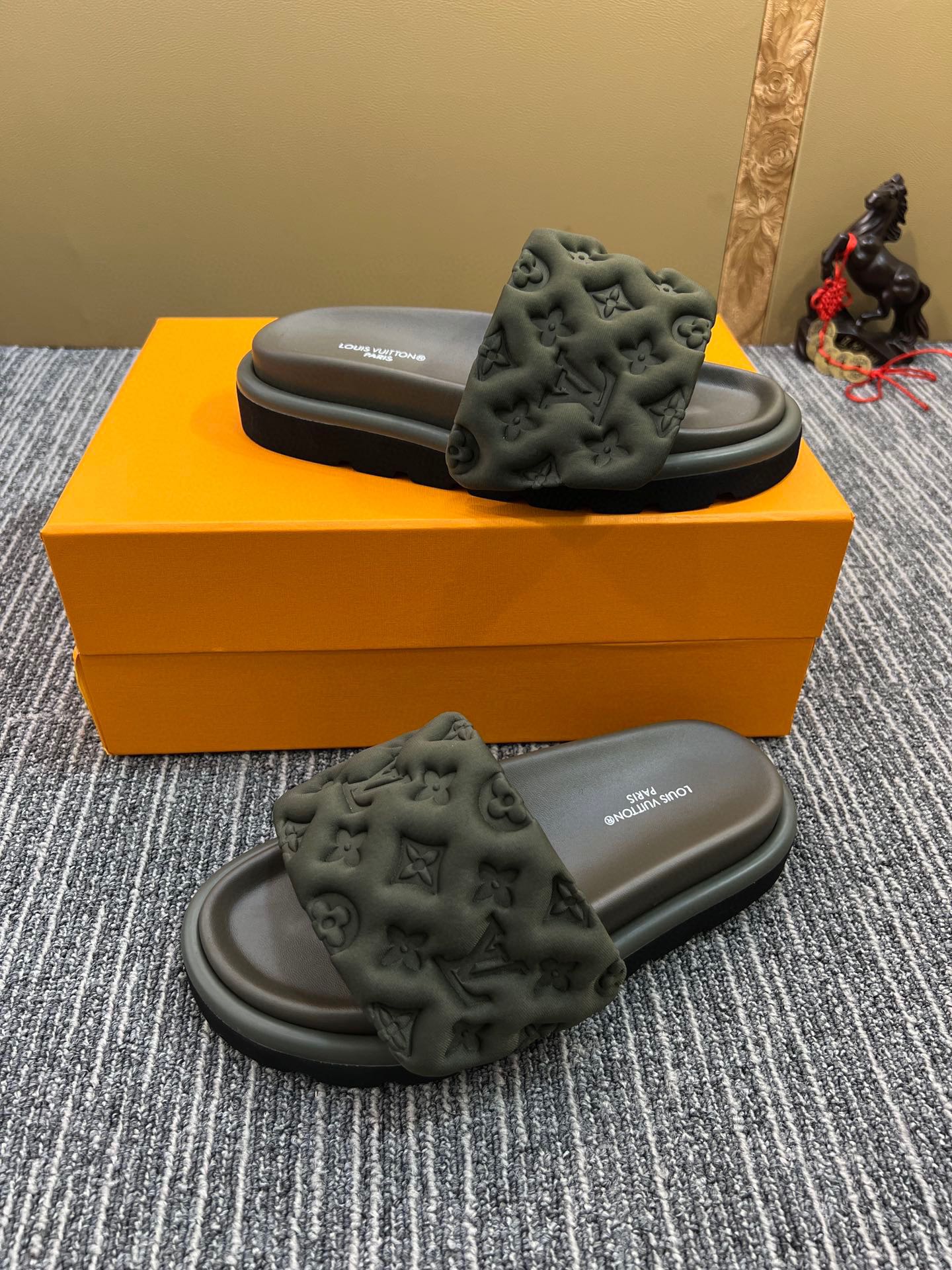 5XE119Z Popular leather quality Slippers
