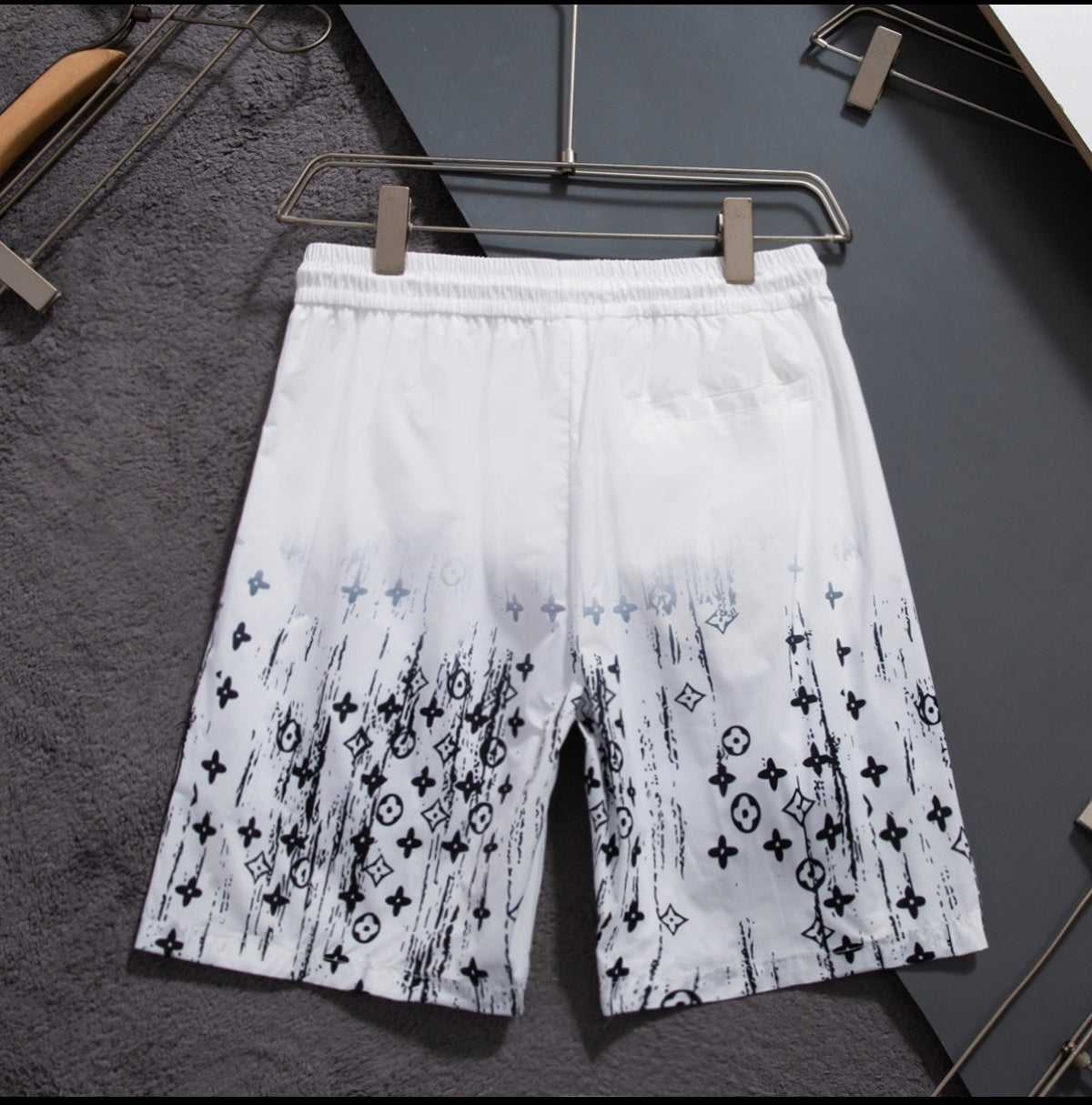 136NE10U Popular shorts