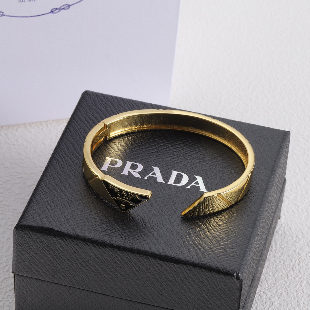 1YPD67K  Popular Bracelets