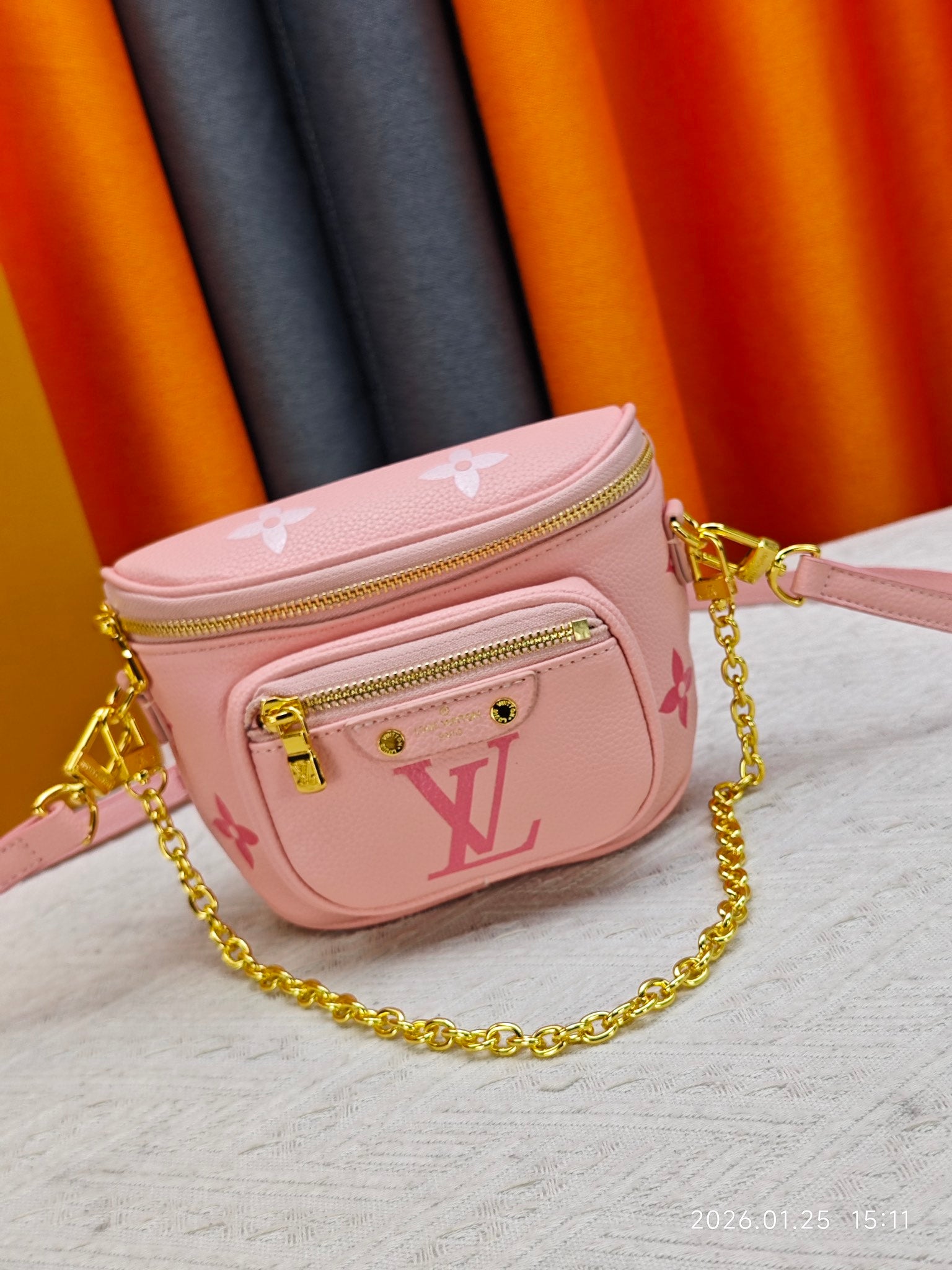 146PE76B Popular leather bag