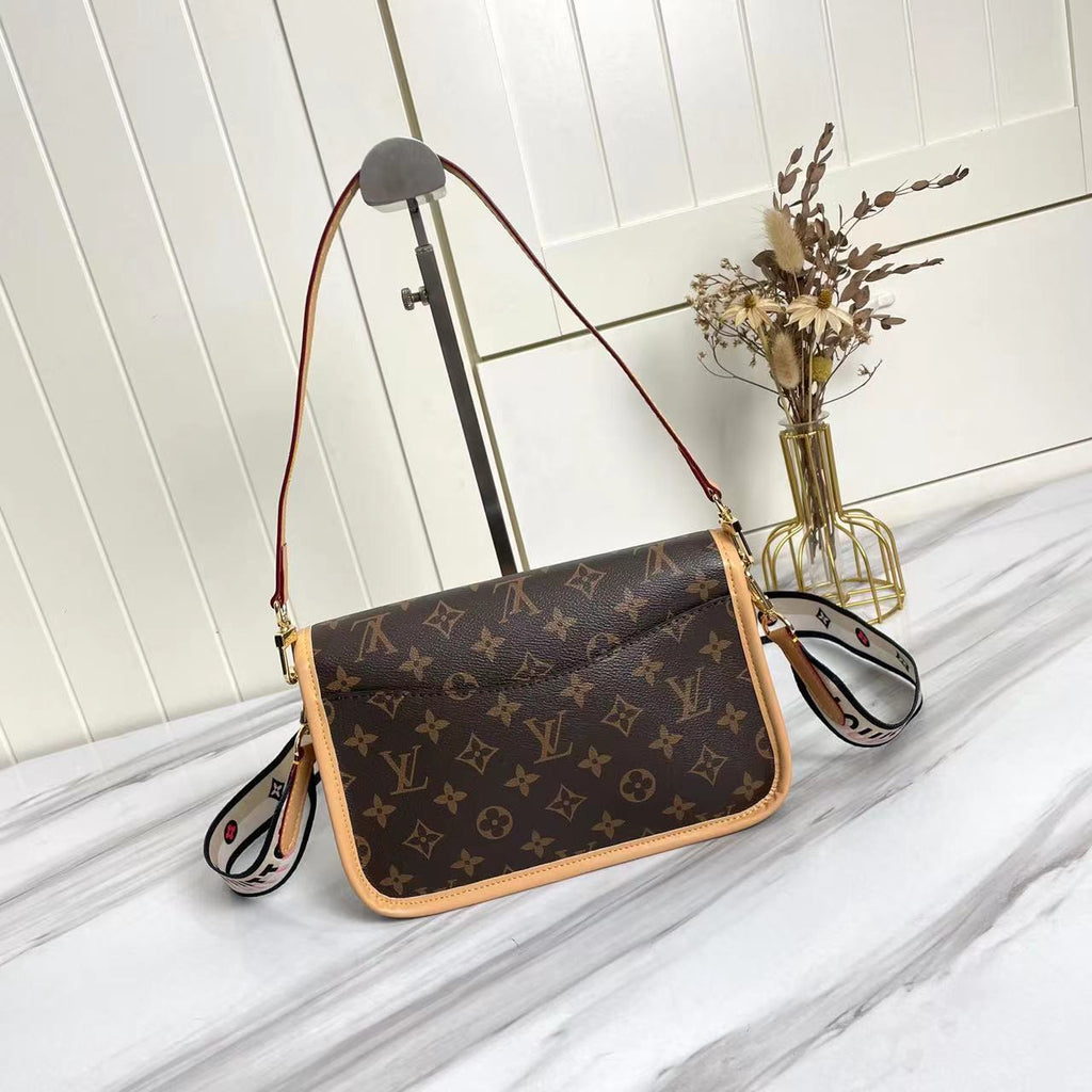 2XE028B Popular leather bag 