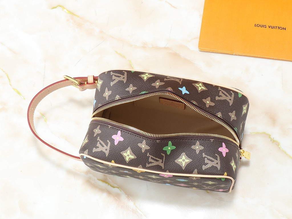 15RE69B  Popular   leather bag